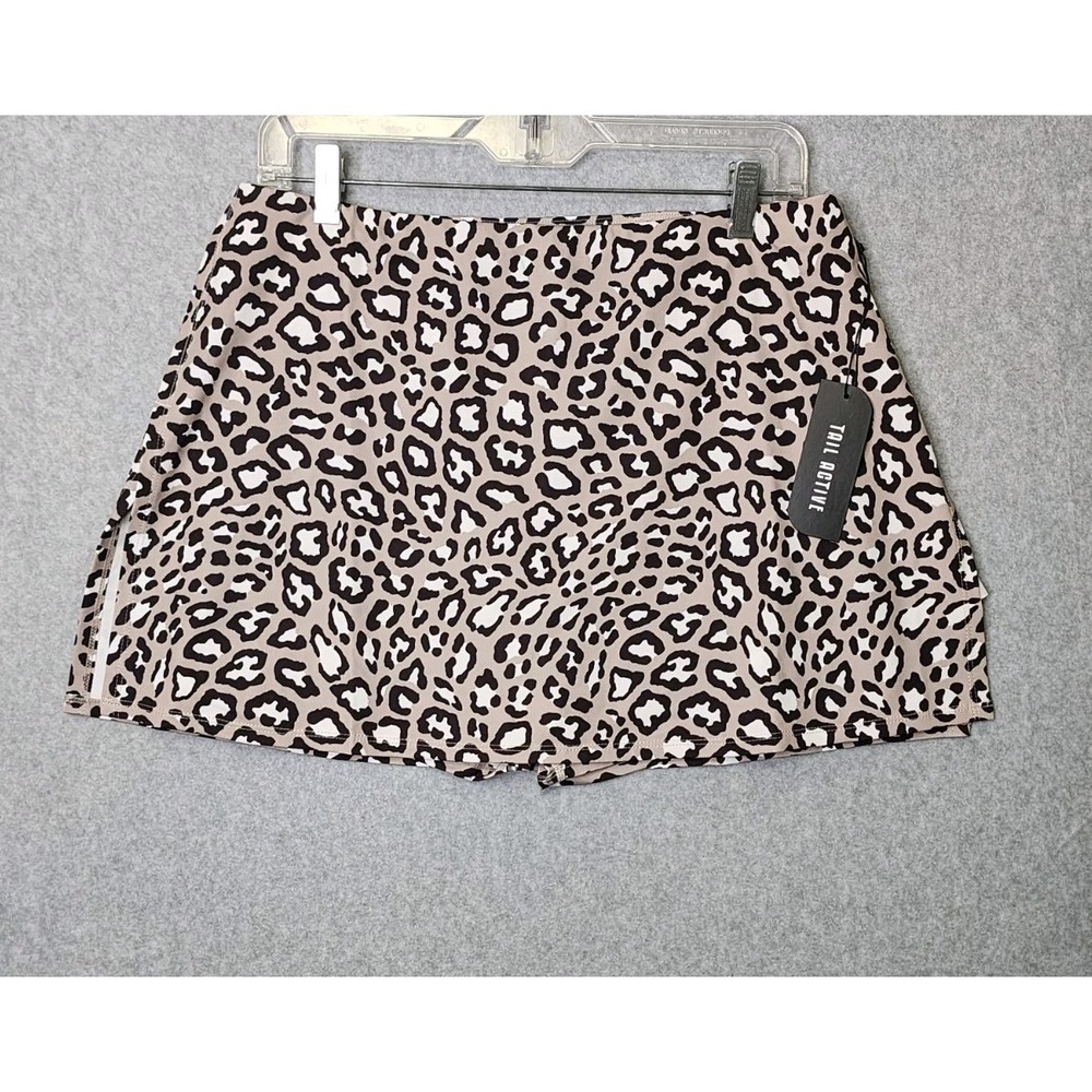 Tail Womens Gray Black‎ White Animal Print Activewear Golf Skort Size Large NEW